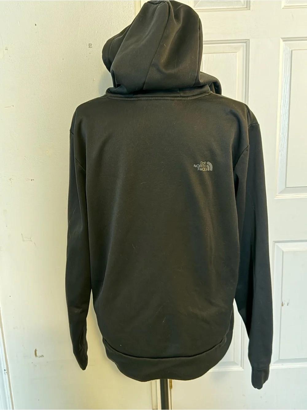The North Face Men's Black Pullover Hoodie with Logo Men’s size Large